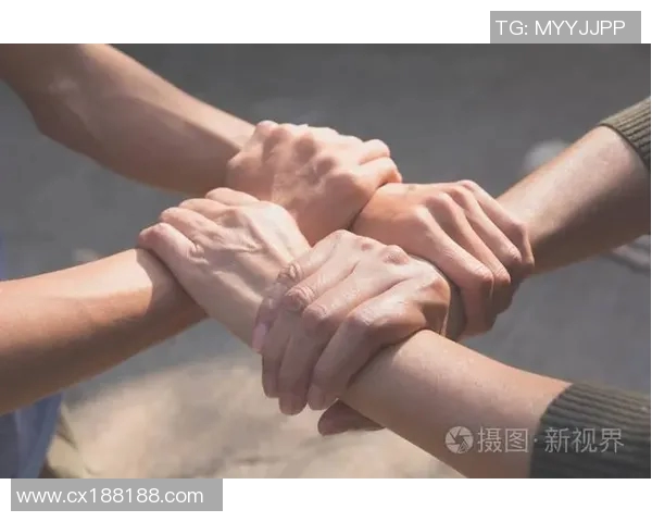 深圳篮球队在世锦赛中的团队协作表现分析与启示 深圳篮球队在世锦赛中的团队协作表现分析与启示